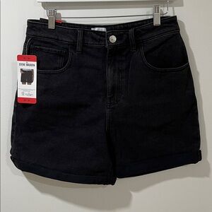 NWT Steve Madden Women’s Denim Shorts Faded Black Cuffed 4.5 in Inseam Medium